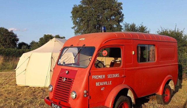 Spend the night in our unique Magic Bus and tent in the heart of nature.
