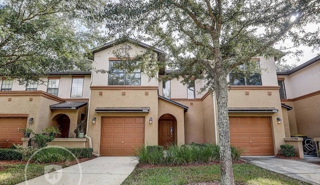 Spend the night in this beautiful townhome. Minutes from navy base.