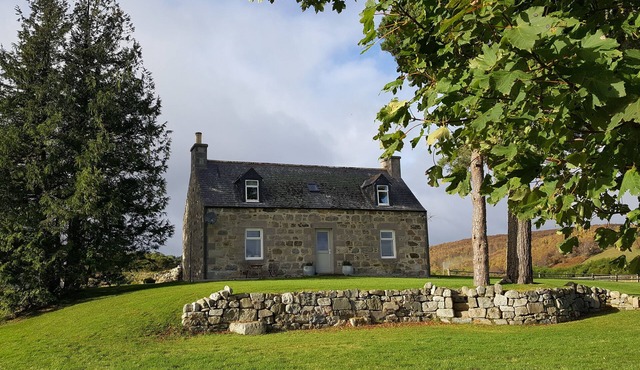 Speyside Cottage. Amazing views and tranquility. On the iconic Whisky Trail.