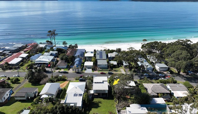 Spiaggia, Hyams Beach - 4pm check out, except Peak Season