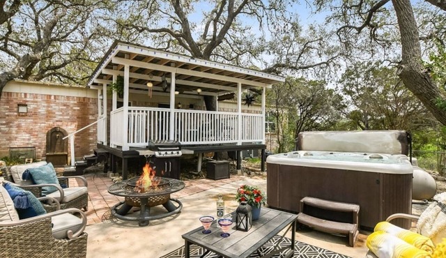 Spicewood, Lake Travis, Pedernales, Hot Tub, Fire Pit, Porch Swing