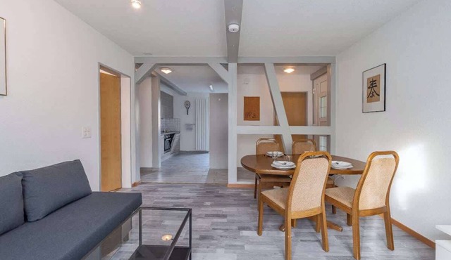 Spiez Center Apt: Free Parking, Near Interlaken
