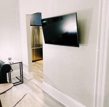 Spin & Sip - Dog-Friendly Vinyl Vibes Downtown