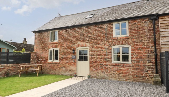 SPINDLE COTTAGE, family friendly, with open fire in Seaton Ross