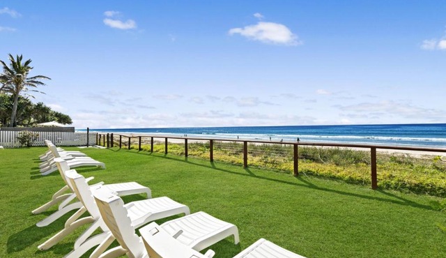 Spindrift 24 - Beachfront Luxury