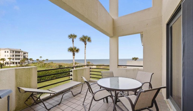 Spinnakers Reach 832, Ocean View, Pool, 3 Bedroom, Sleeps 8, Two Primary's