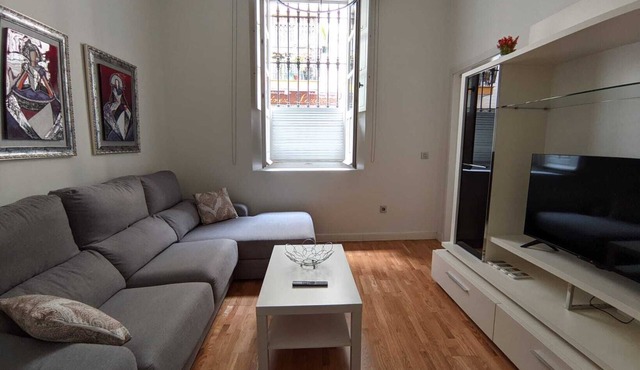 Spinola Home · Spacious and renovated in the centre