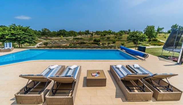Spiral Garden, Lavender Fields, Pool - Arkaim