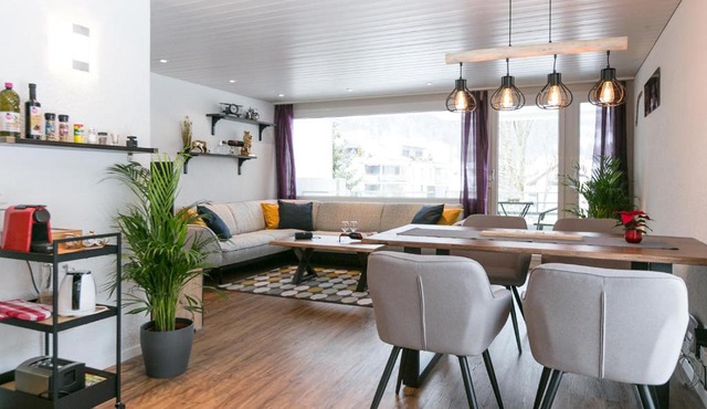 Spirit Apartments - Balkon - Bergsicht - Parkplatz