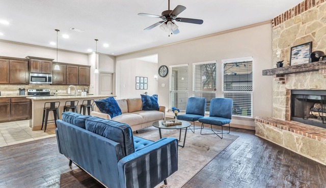 Splash of Blue Cozy Home