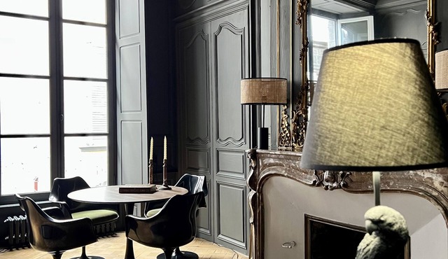 Splendid 2-room apartment 65 m2 17th century town house