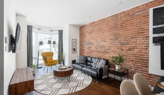 Splendid 2BD/2BA Brand New in Mile End/Plateau