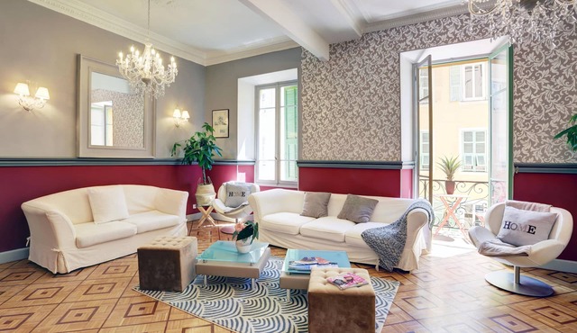 SPLENDID, 6 BEDROOMS, 12 PERS, BRAND NEW, PORT, CLIM, WIFI