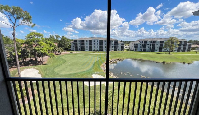 Splendid brand new 2-bedroom condo in Ibis Landing with Golf membership