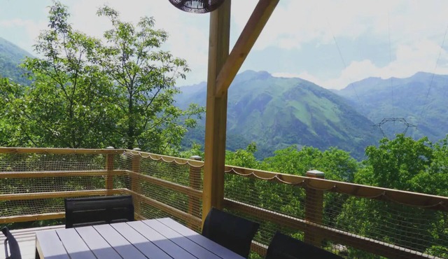 Splendid chalet with breathtaking mountain views Pets welcome!