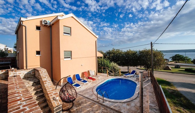 Splendid Holiday Home in Jasenice with Swimming Pool