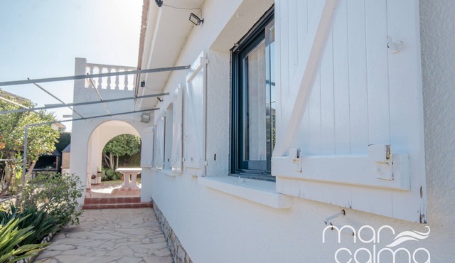 Splendid villa with private pool in Les Tres Cales