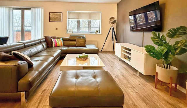 Split level unique large 2BDR apartment