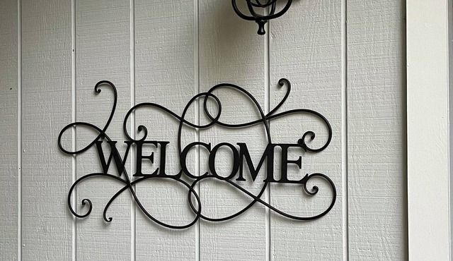 Split Rock Beauty with Lake View