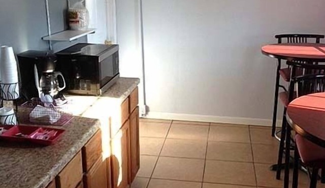 Sportsman Inn and Suites