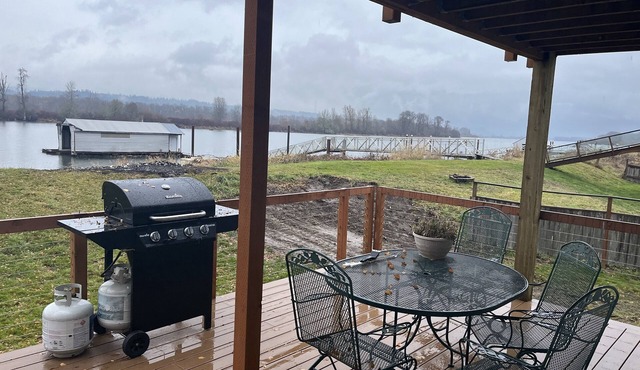 Sportsman Lookout - Columbia Riverfront/Dock