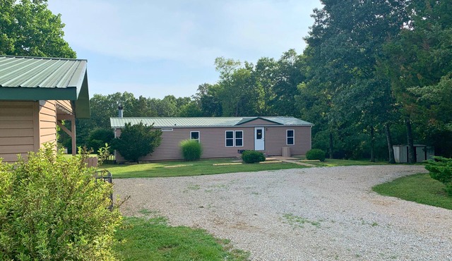Sportsman's Meadow vacation home near Meramec River
