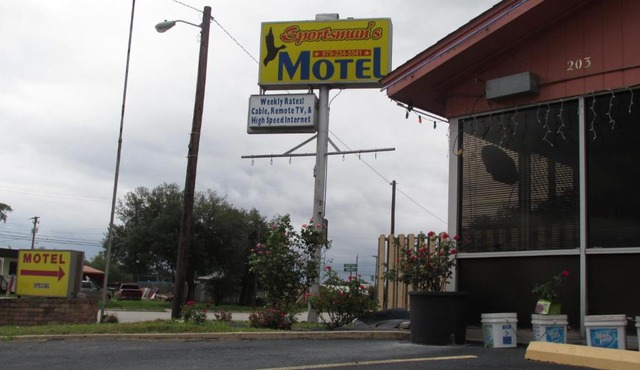 Sportsman's Motel