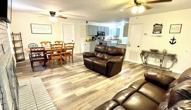 Sportsman’s retreat is a beautiful home, close to 9 marina, with a large parking