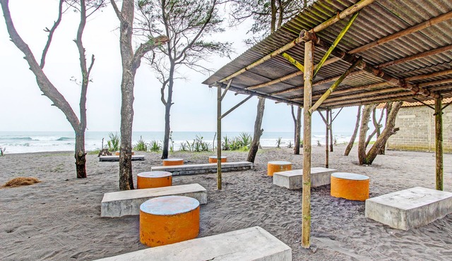 SPOT ON 92220 Sari Laut