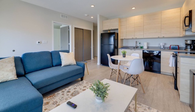 Spotless 2BD units near Downtown | Free Parking