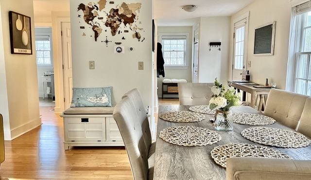 Spotless Secluded Getaway - 10min. to Town
