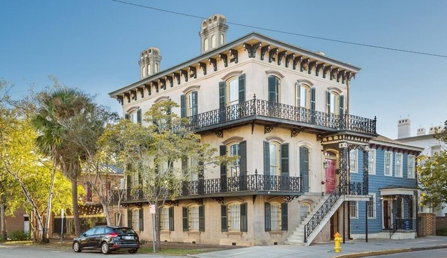 Sprawling Downtown Estate with Courtyard & Private Parking by Lucky Savannah