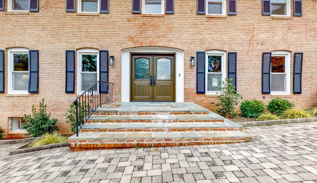 Sprawling Estate with Private Tennis Court & Outdoor Kitchen, Wood Fireplaces