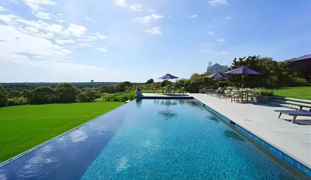 Sprawling Estate with Infinity Pool