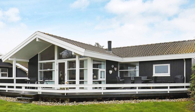 Sprawling Holiday Home in Syddanmark with Whirlpool