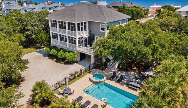 Sprawling Home Close to the Beach