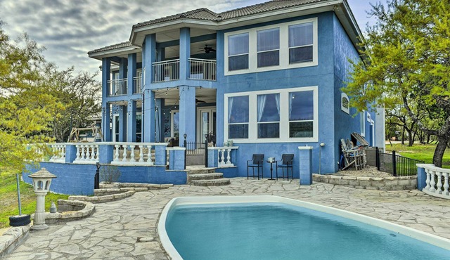Sprawling Mico Retreat w/Panoramic Views!