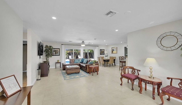 Sprawling Pool + Large Sun-Kissed Patio 1.6 miles from Poolside to Seaside!