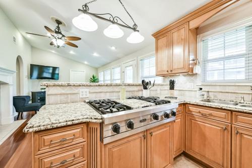 Spring Branch Retreat 2 Kings Sleeps 8