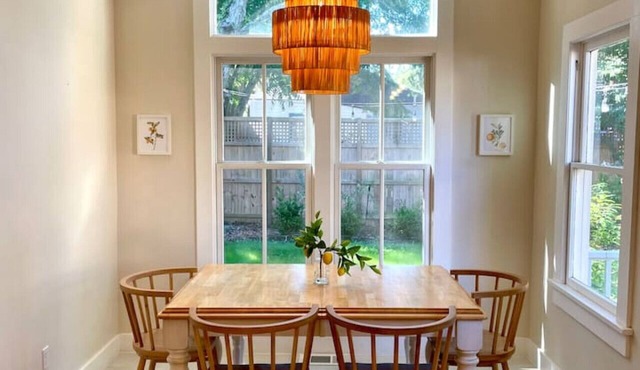 Spring Break Backyard Oasis & Modern Upgrades Walkable Downtown Location