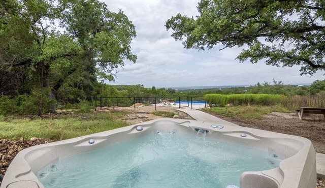 Spring Break | Hot Tub, Pool, Farm Stay
