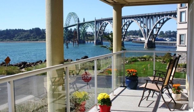 Spring Break is Special @ Spacious Water-view House in Iconic Fun location