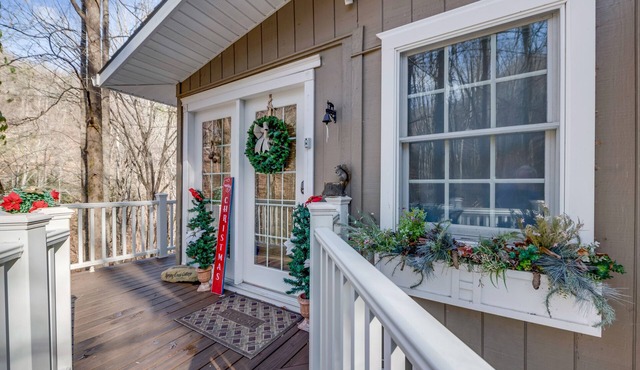 Spring Creek Cottage 1 Bedroom Chalet by RedAwning