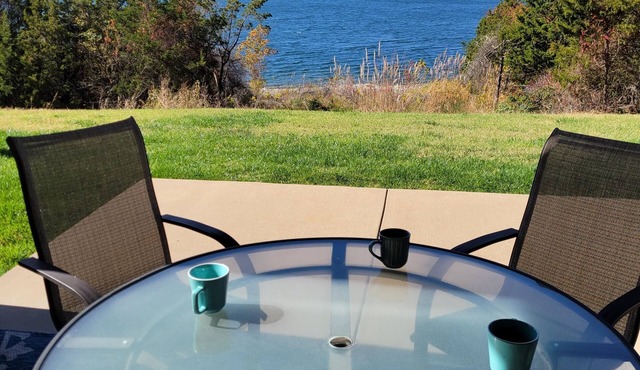 Spring Dates Open! Spectacular Lakefront! 2 King Beds-2 New Baths, What A View!