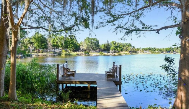 Spring-Fed Lake Getaway 2 king master suites