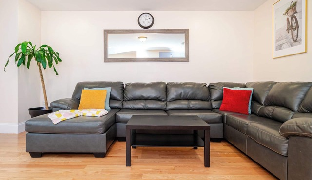 Spring Getaway 3BR Townhouse in Boston 41