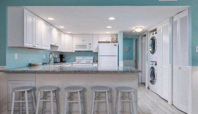 ⛱️SPRING has SPRUNG at the QUAY! Enjoy RATES AS LOW AS $99/Night Now through MAY