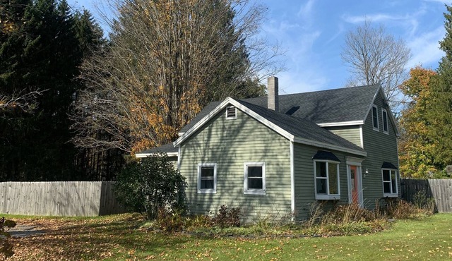 Spring in the Berkshires. Forest, Sun, Huge Deck, BBQ, Firepit, Pool!