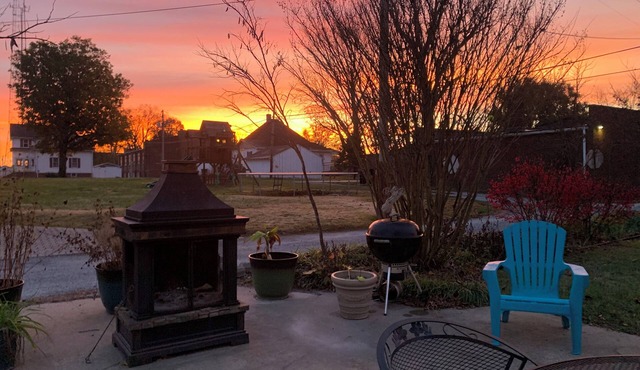Spring is for Hiking! In Town-Private Hot Tub-2 Bikes-Shawnee National Forest