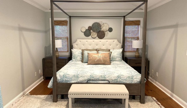 Spring is here! Message me for your 20% off discount offer per night!